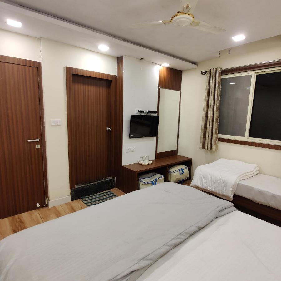 Hotel Shreeji Residency Pachmarhī Exterior foto